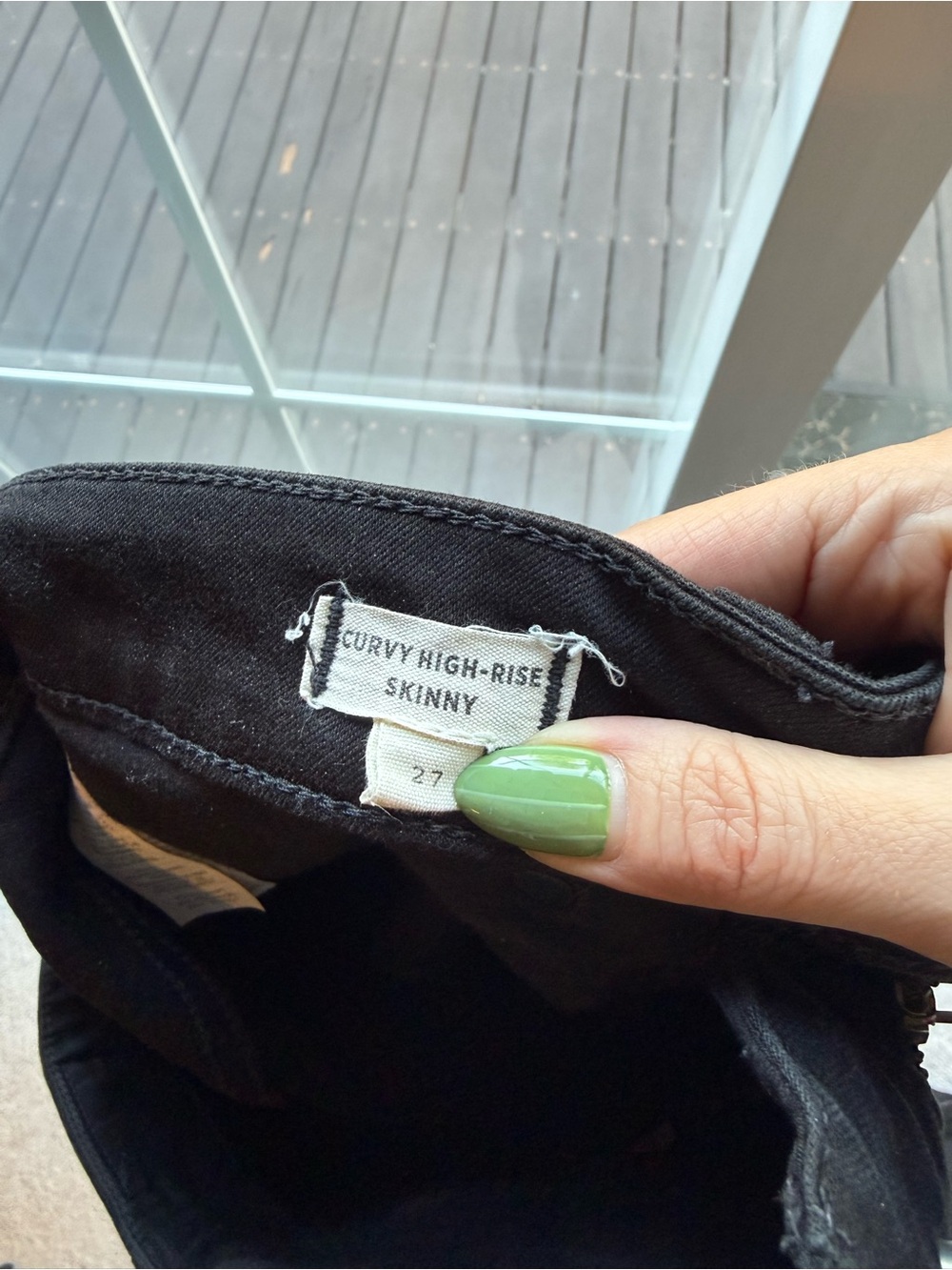 Madewell Curvy High-Rise Skinny Black Jeans - Picture 3 of 4